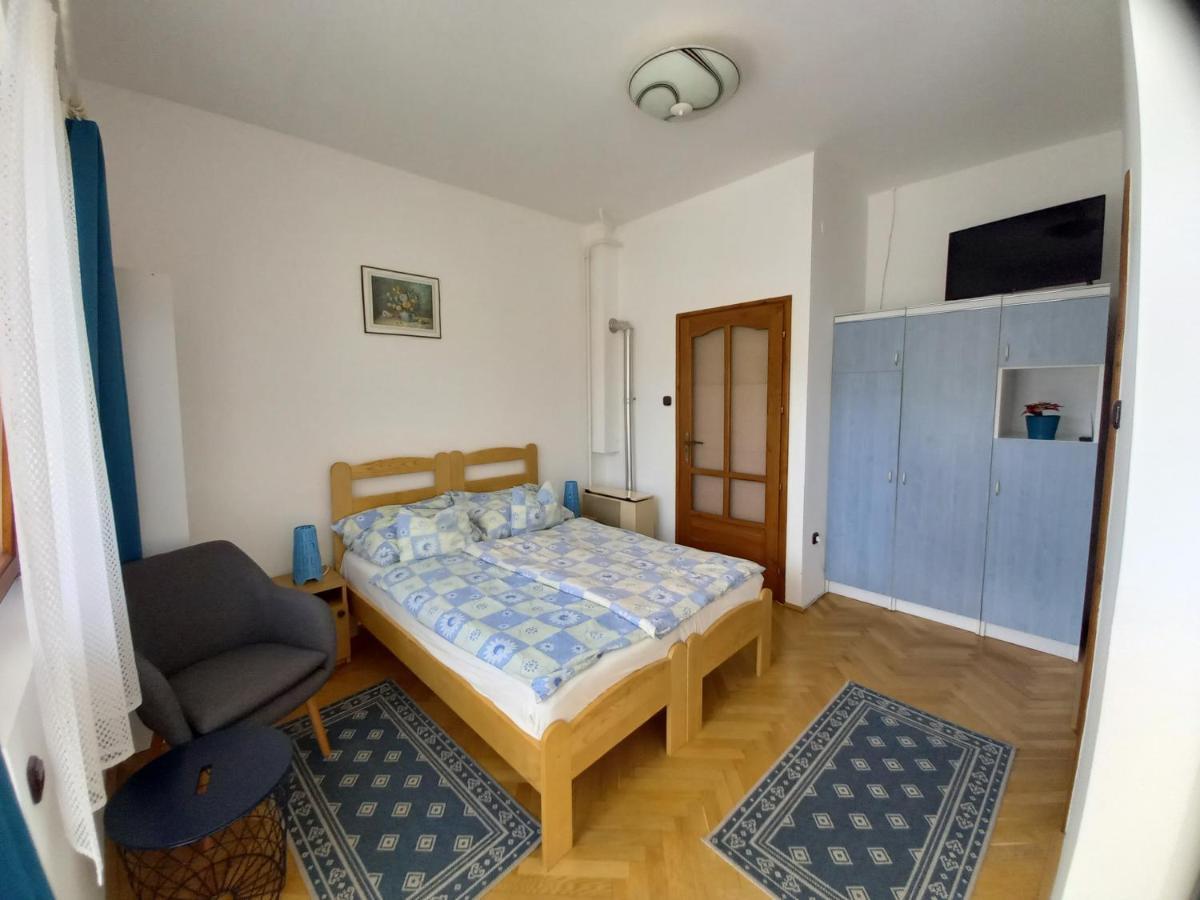 Kispal Apartmanhaz 佐洛卡罗斯 外观 照片