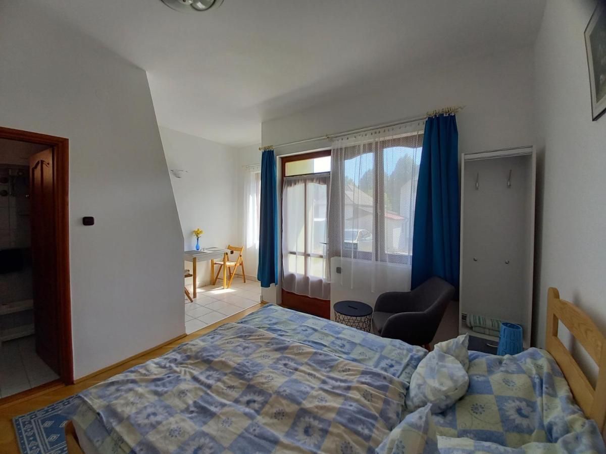 Kispal Apartmanhaz 佐洛卡罗斯 外观 照片